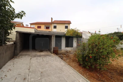 Moradia T3 para Venda em São João Baptista e Santa Maria dos Olivais
