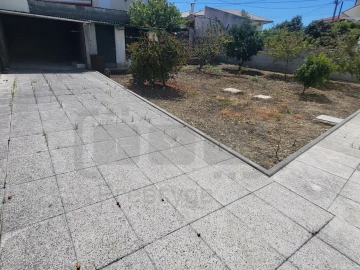 Moradia T3 para Venda em São João Baptista e Santa Maria dos Olivais