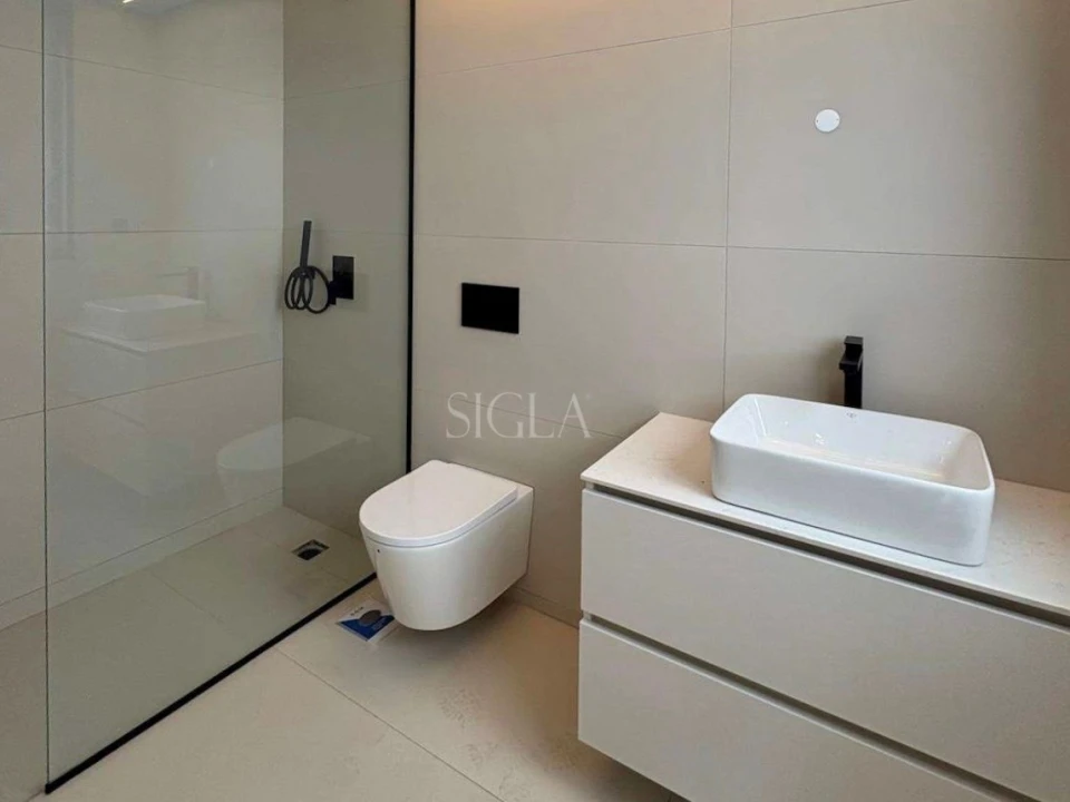 Apartamento T4 para Venda em Gondomar (São Cosme), Valbom e Jovim Foto 8