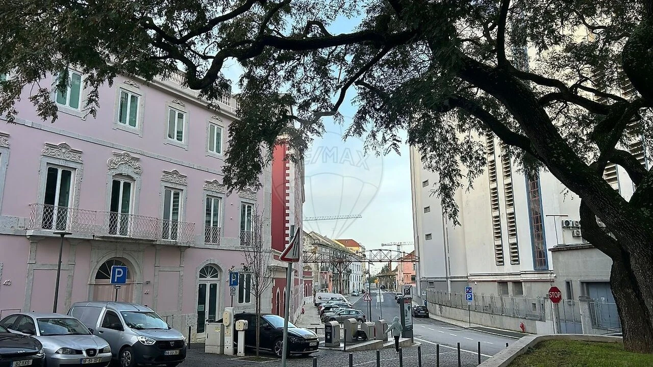 Apartamento T2 para Venda em Beato Foto 29