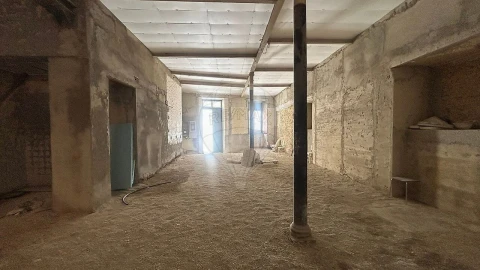 Apartamento T2 para Venda em Beato