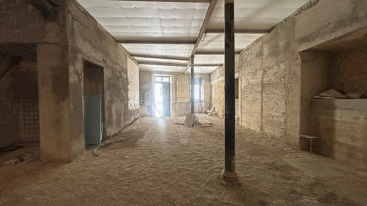 Apartamento T2 para Venda em Beato Foto 10