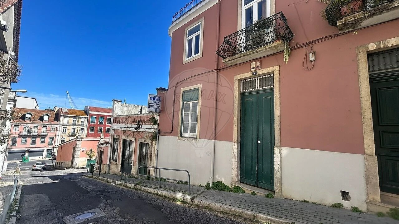 Apartamento T2 para Venda em Beato Foto 36