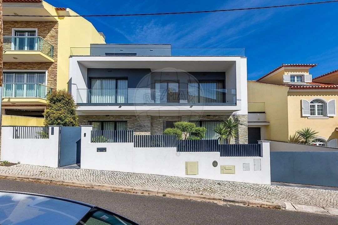 Moradia T4 para Venda em Pontinha e Famões Foto 35