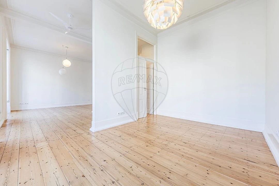 Apartamento T3 para Venda em Santo António Foto 5