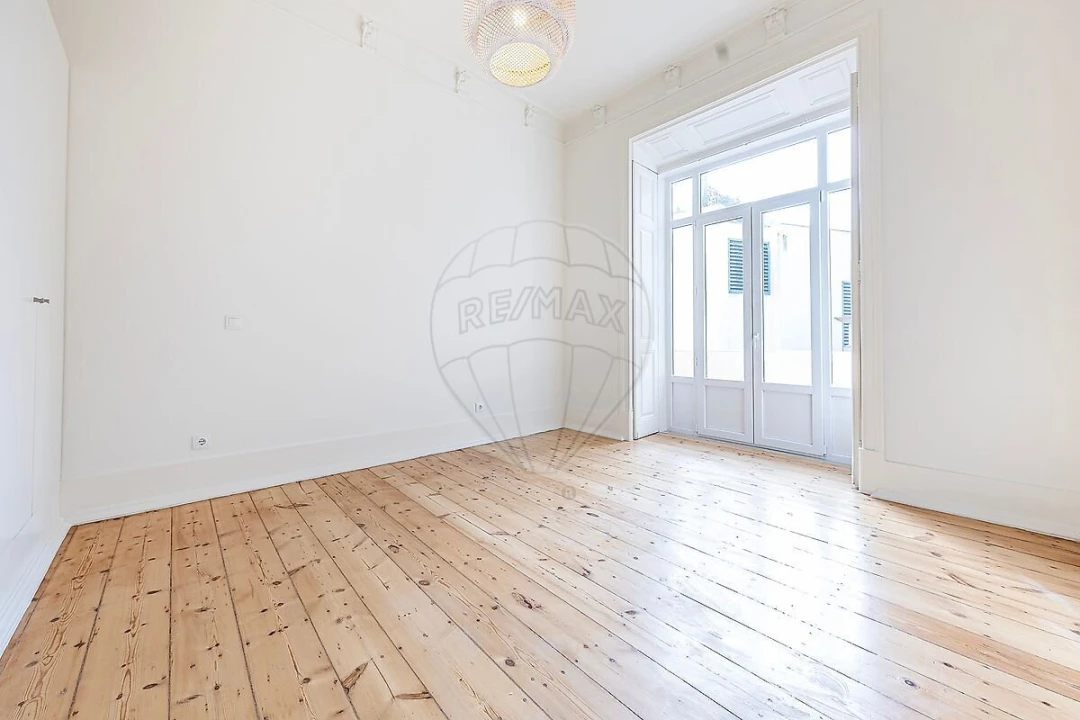 Apartamento T3 para Venda em Santo António Foto 12
