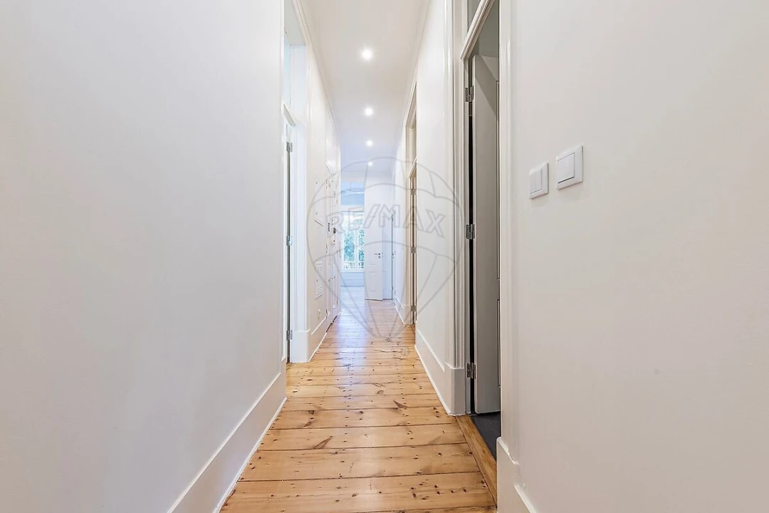 Apartamento T3 para Venda em Santo António Foto 15