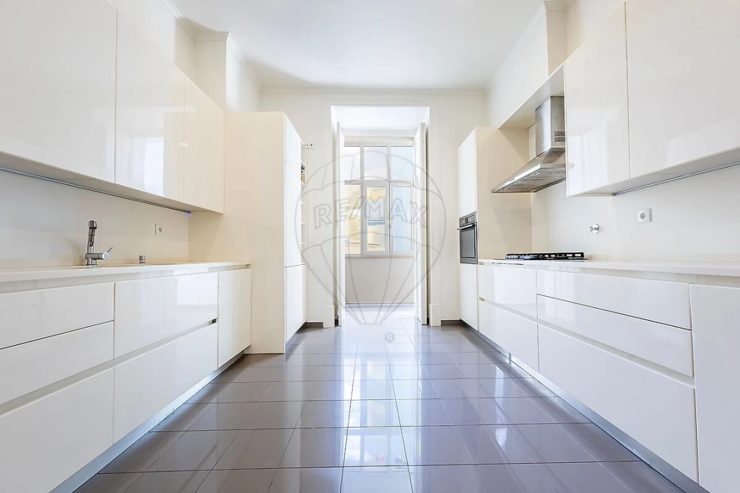 Apartamento T3 para Venda em Santo António Foto 19
