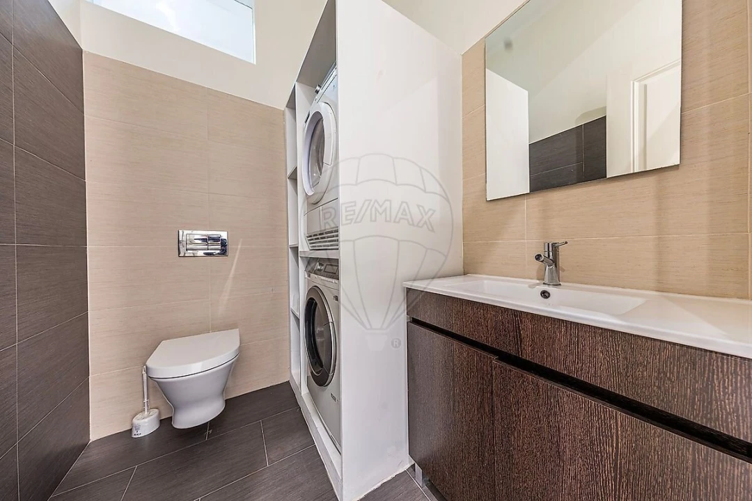 Apartamento T3 para Venda em Santo António Foto 10