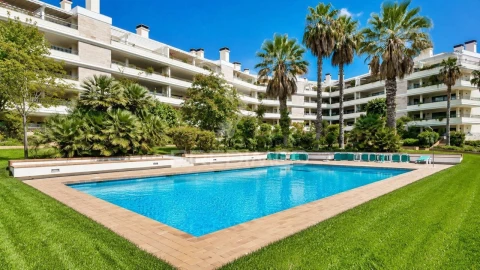 Apartamento T4 para Venda em Póvoa de Santa Iria e Forte da Casa