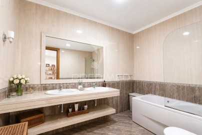 Apartamento T4 para Venda em Póvoa de Santa Iria e Forte da Casa