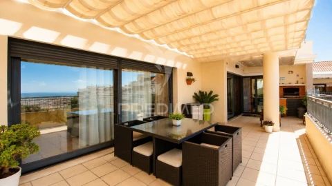 Apartamento T4 para Venda em Póvoa de Santa Iria e Forte da Casa