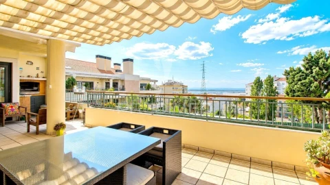 Apartamento T4 para Venda em Póvoa de Santa Iria e Forte da Casa
