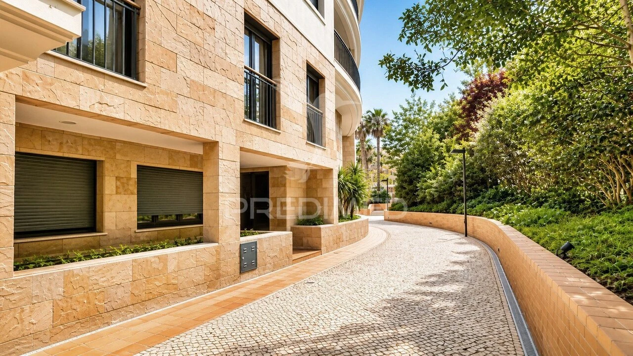 Apartamento T4 para Venda em Póvoa de Santa Iria e Forte da Casa Foto 2