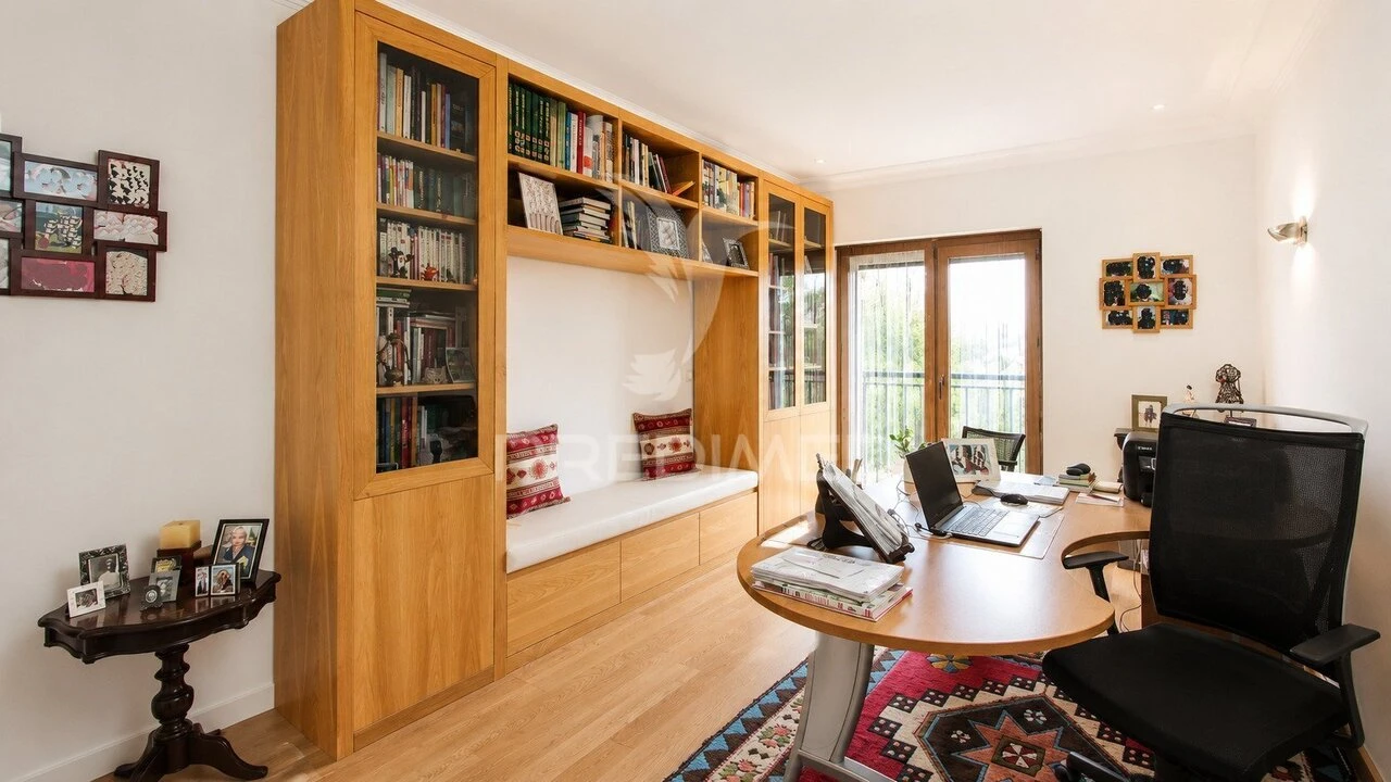 Apartamento T4 para Venda em Póvoa de Santa Iria e Forte da Casa Foto 22
