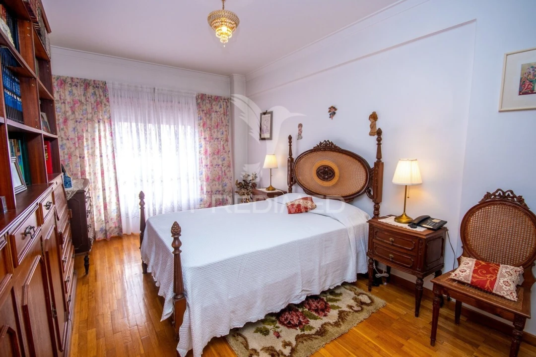 Apartamento T3 para Venda em Ramada e Caneças Foto 22