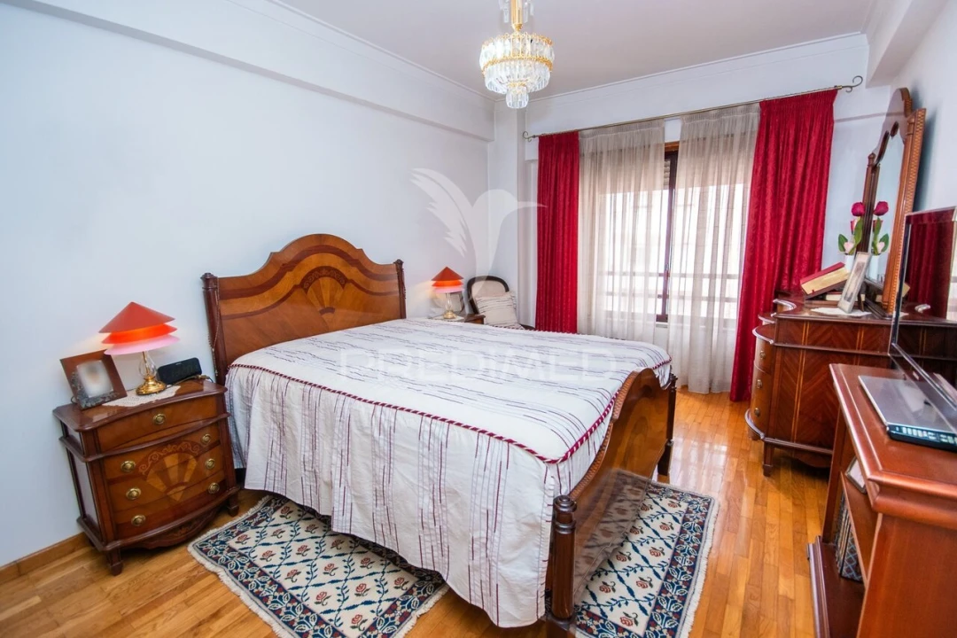 Apartamento T3 para Venda em Ramada e Caneças Foto 17