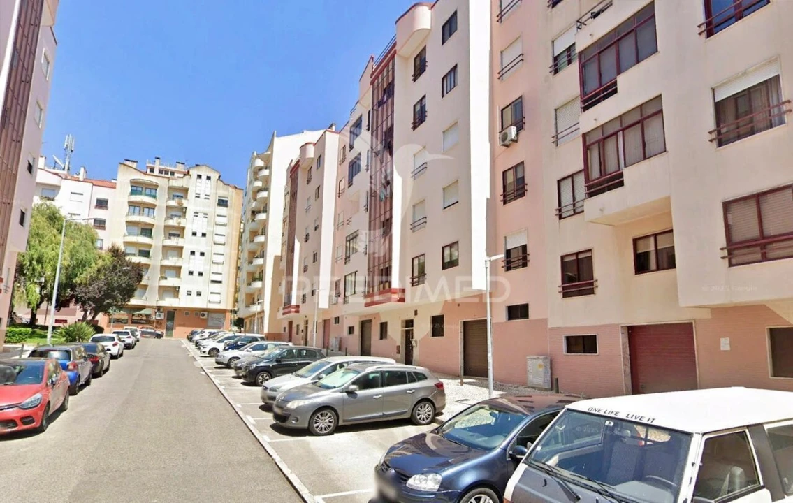 Apartamento T3 para Venda em Ramada e Caneças Foto 33