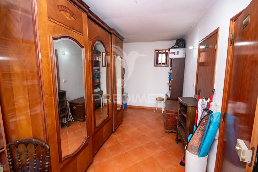 Apartamento T3 para Venda em Ramada e Caneças Foto 28