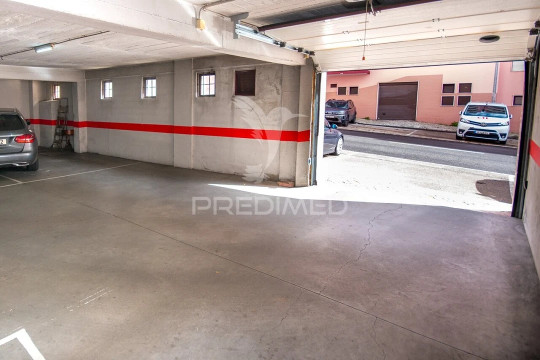 Apartamento T3 para Venda em Ramada e Caneças Foto 30