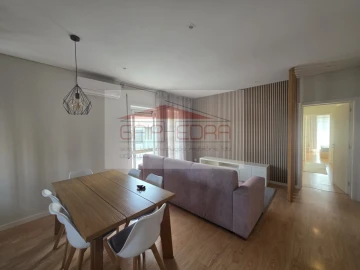 Apartamento T3 para Arrendamento em Bonfim