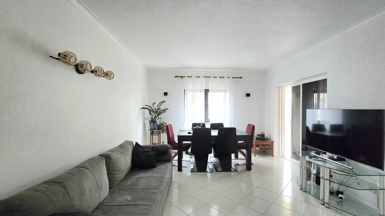 Apartamento T2 para Venda em Armação de Pera Foto 7