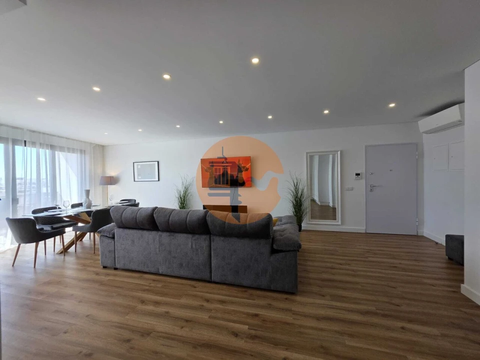 Apartamento T2 para Venda em Olhão Foto 12