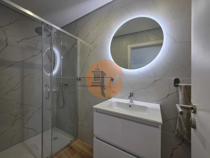 Apartamento T2 para Venda em Olhão Foto 16
