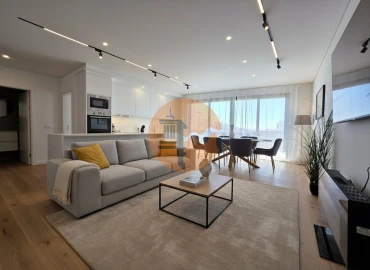 Apartamento T2 para Venda em Quelfes