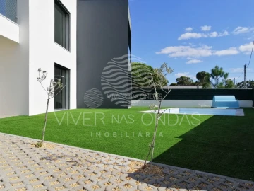 Moradia T3 para Venda em Sesimbra (Castelo)