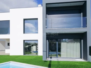 Moradia T3 para Venda em Sesimbra (Castelo)