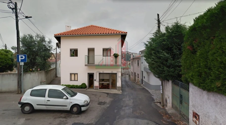 Moradia T3 para Venda em Santo Antonio dos Olivais Foto 22