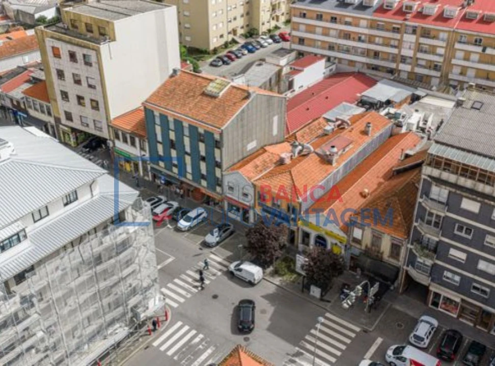 Prédio para Venda em Mafamude e Vilar do Paraíso Foto 3