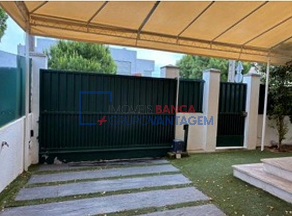 Moradia T4 para Venda em Cascais e Estoril Foto 12