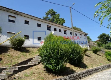 Prédio para Venda em Valdosende