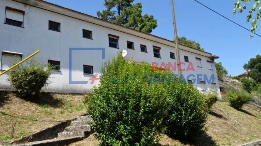 Prédio para Venda em Valdosende