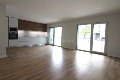 Apartamento T1 para Venda em Marrazes e Barosa