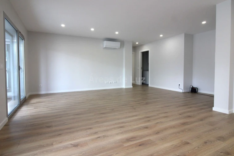 Apartamento T1 para Venda em Marrazes e Barosa Foto 3