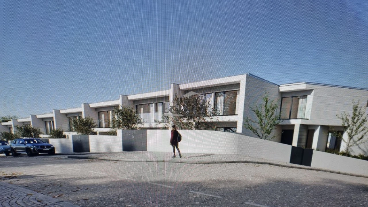Moradia T3 para Venda em Gondomar (São Cosme), Valbom e Jovim Foto 4