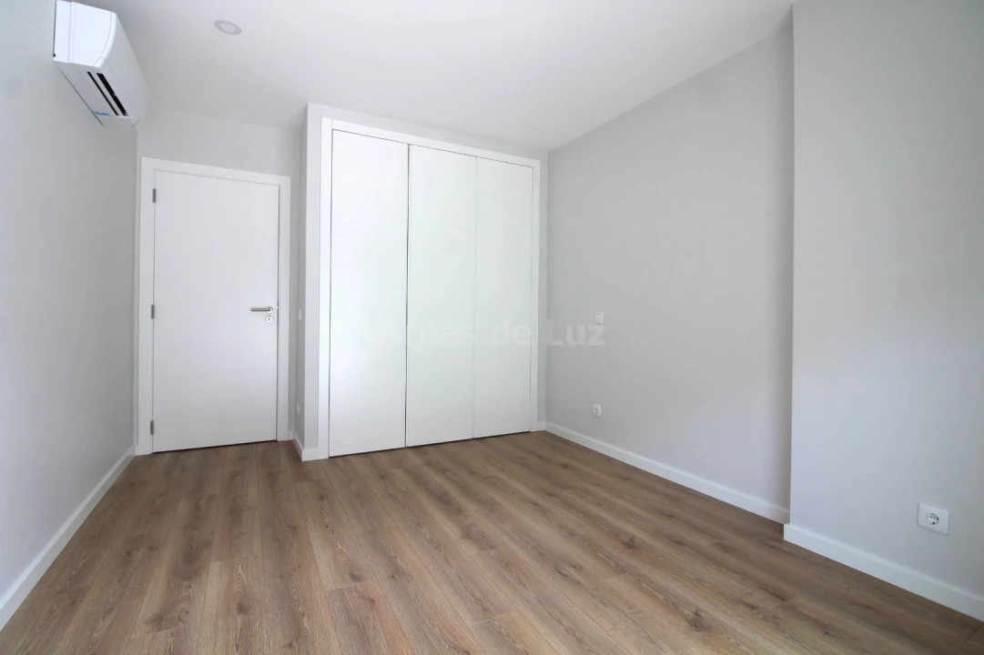 Apartamento T2 para Venda em Marrazes e Barosa Foto 6