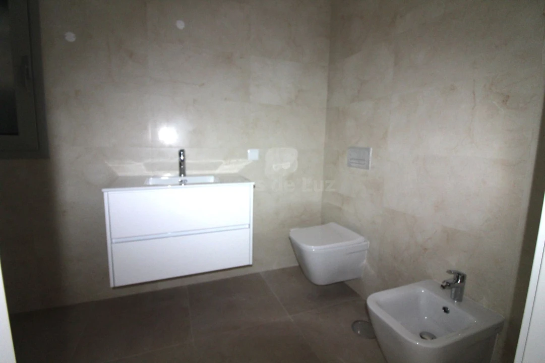 Apartamento T2 para Venda em Marrazes e Barosa Foto 9