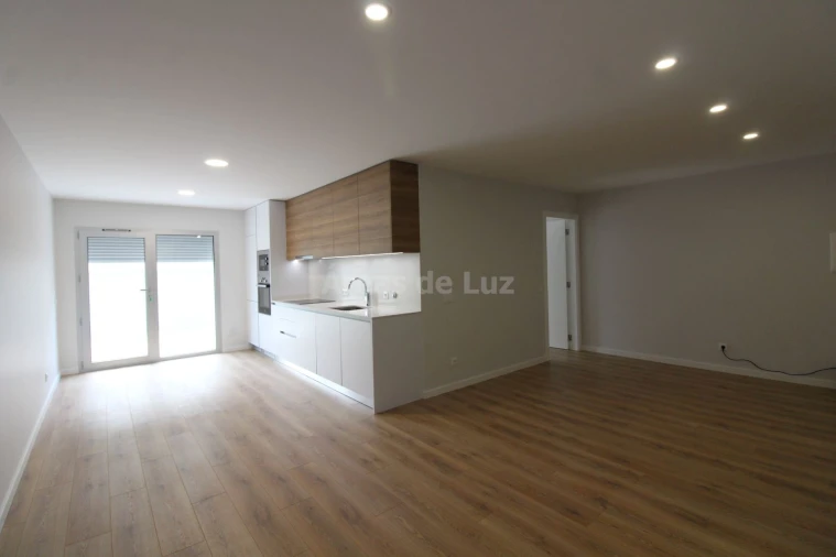 Apartamento T2 para Venda em Marrazes e Barosa Foto 3