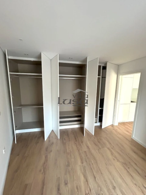 Apartamento T2 para Arrendamento em Paranhos