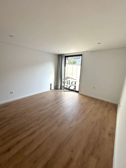 Apartamento T2 para Arrendamento em Paranhos