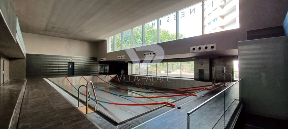Loja para Venda em Parque das Nações Foto 15