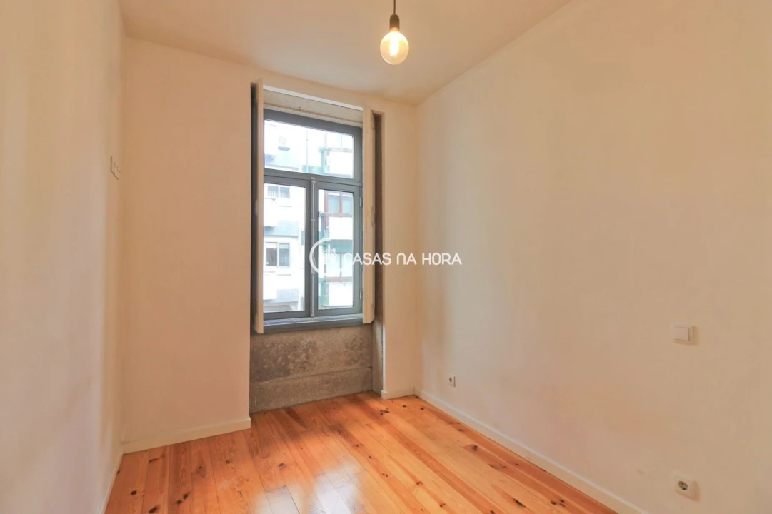 Apartamento T2 para Venda em Bonfim Foto 8