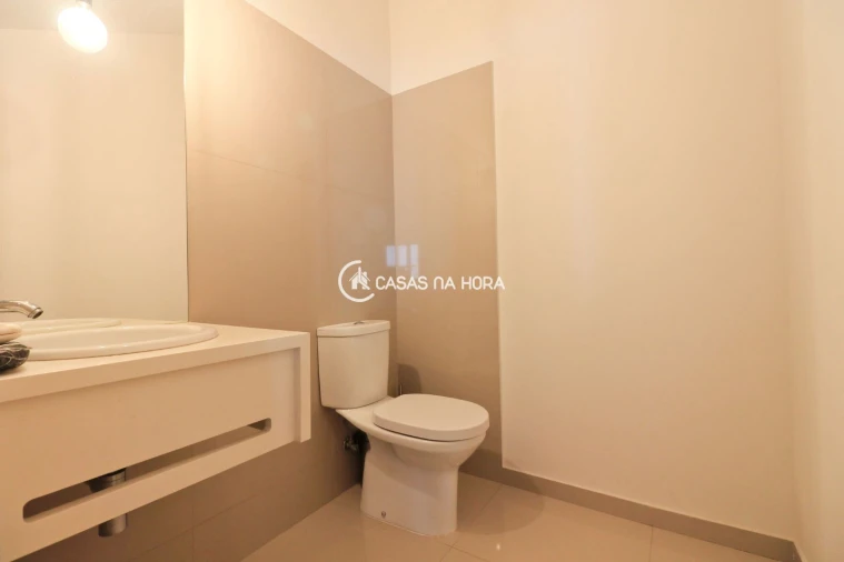 Apartamento T2 para Venda em Bonfim Foto 30