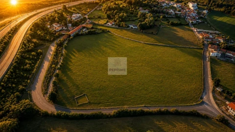 Quinta T5 para Venda em Pedroso e Seixezelo