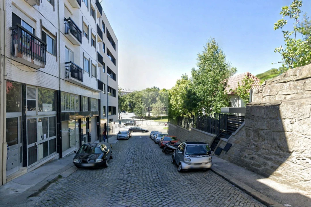 Apartamento T0 para Venda em Paranhos Foto 1