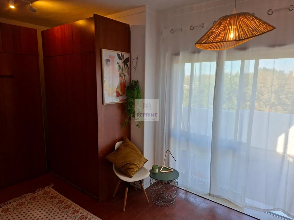 Apartamento T0 para Venda em Paranhos Foto 5
